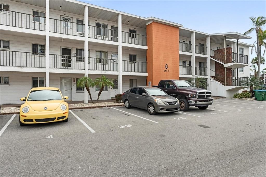 Canal Dr, Bradenton, FL 34207