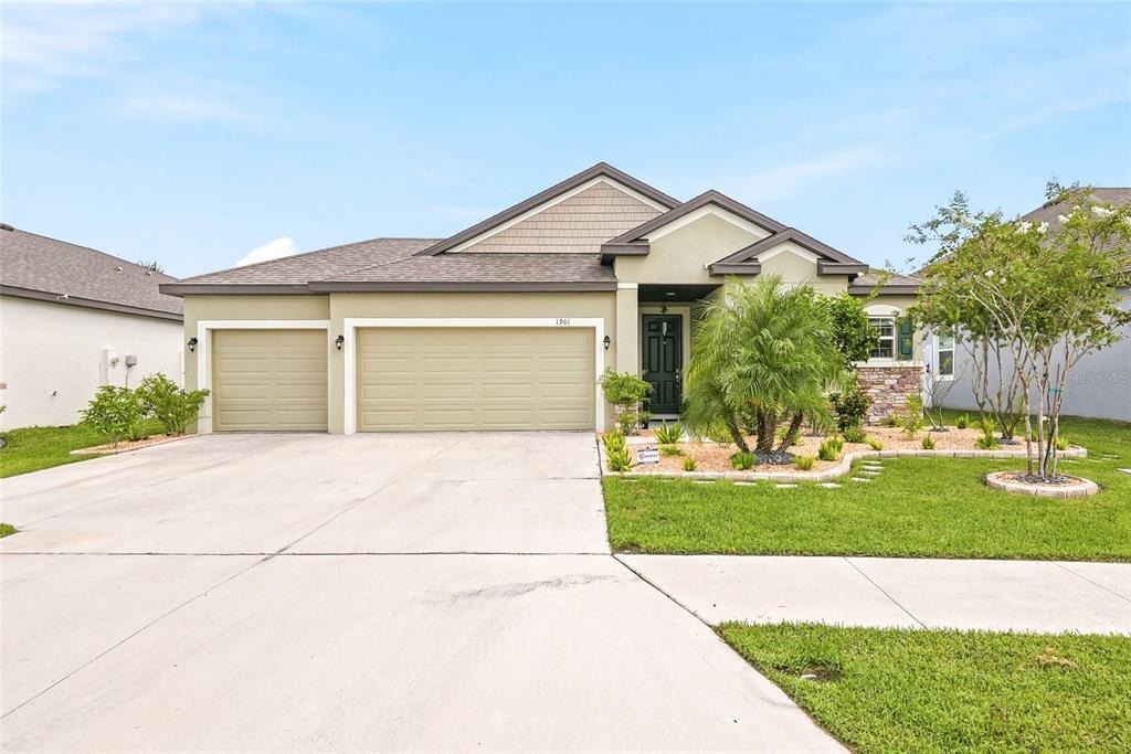 Everson St, Bradenton, FL 34208
