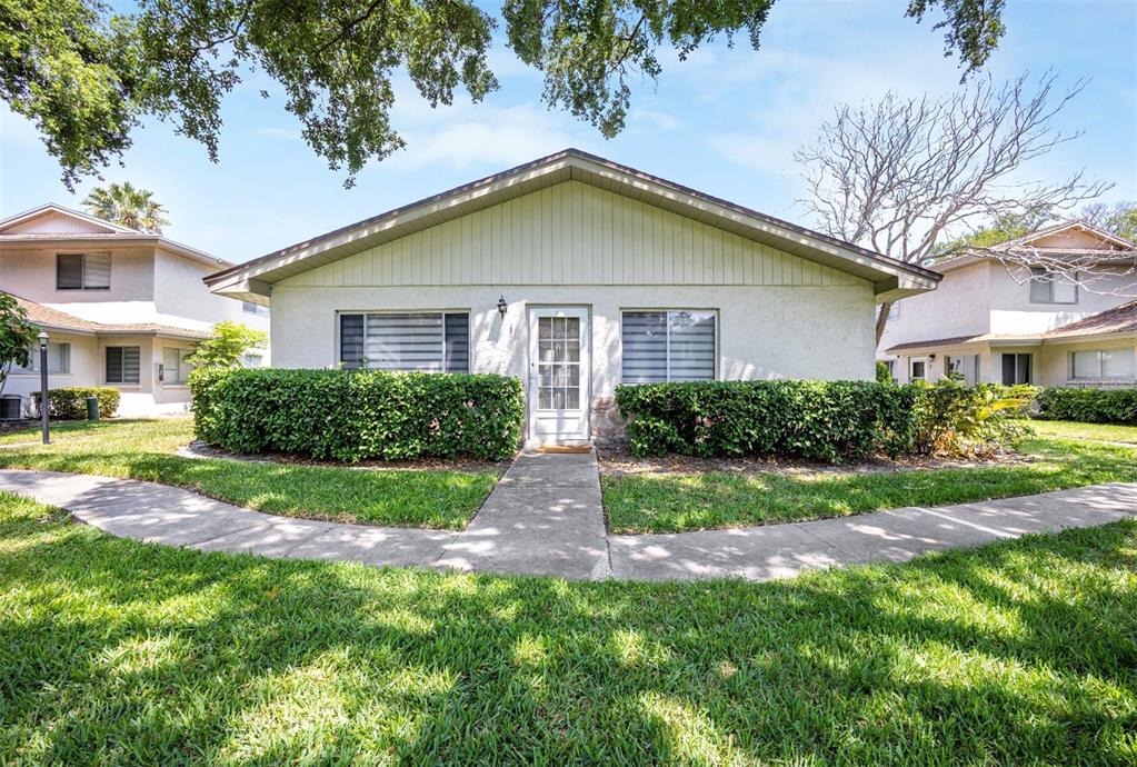 Bough Ave, Clearwater, FL 33760