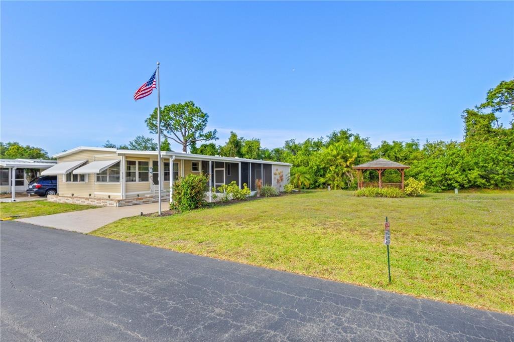 Tropic Dr, Osprey, FL 34229