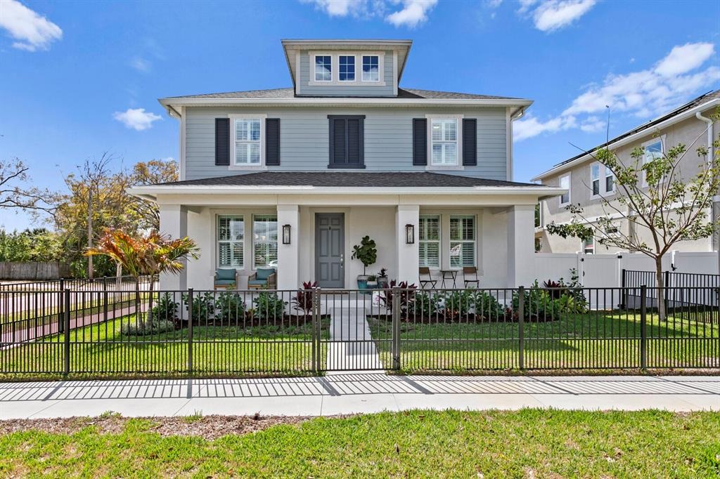 Cass St, Tampa, FL 33609