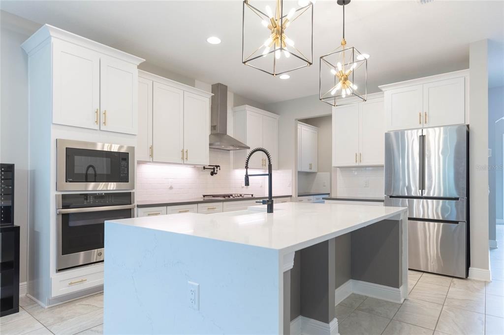 Redwood Point Dr, Tampa, FL 33647 #1