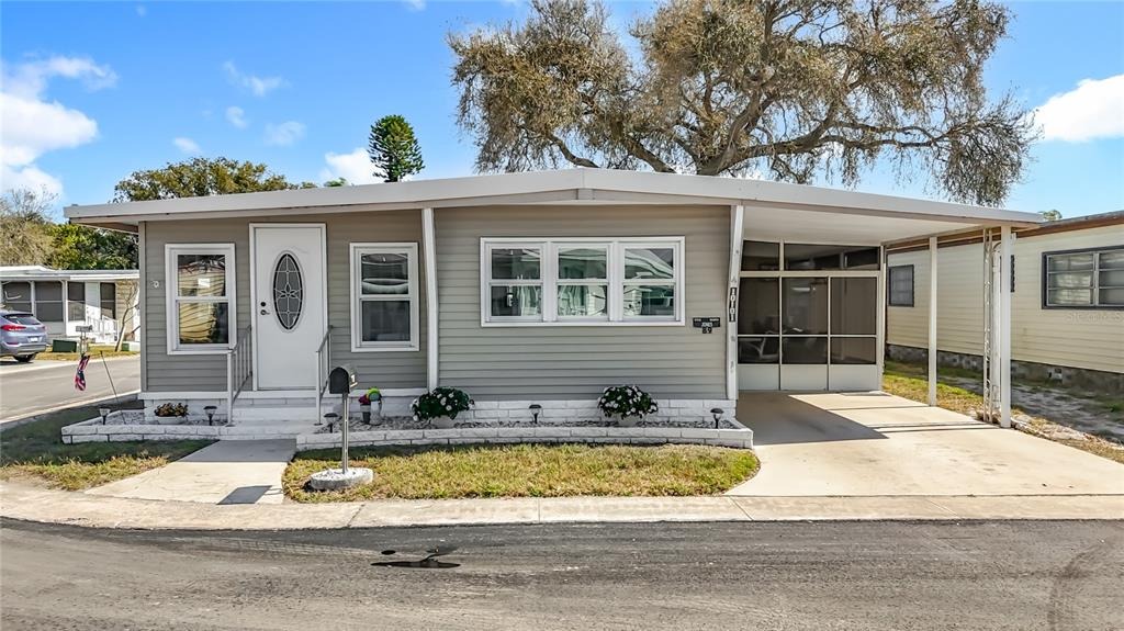 Lake Dr, Largo, FL 33773