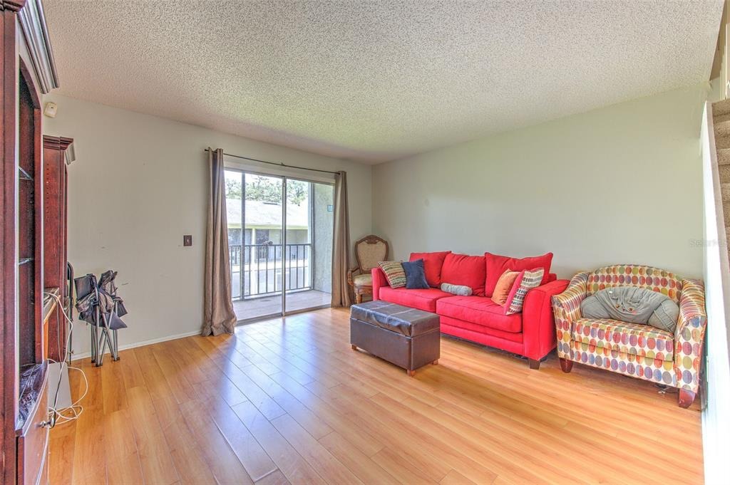 Reuter Strasse Cir, Tampa, FL 33613 #1