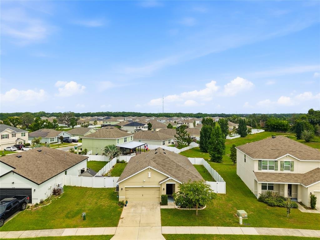 Hillbrook Ave, Zephyrhills, FL 33541
