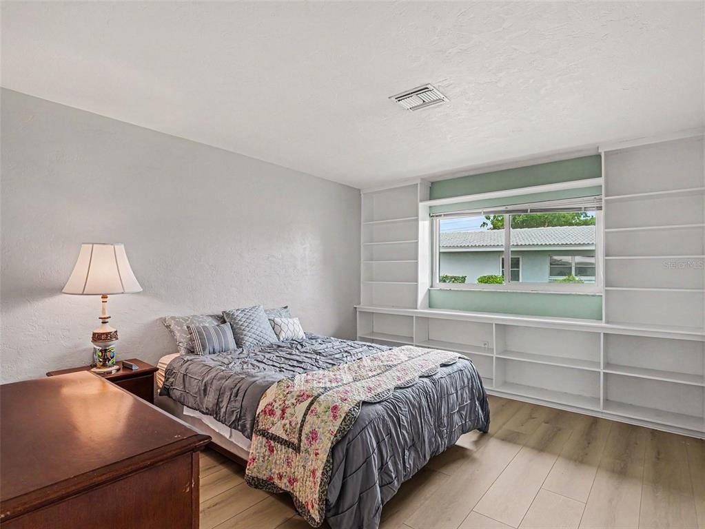 Medford Ln, Sarasota, FL 34232 #1