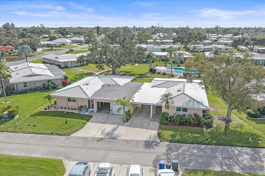Brunswick Ln, Sarasota, FL 34239