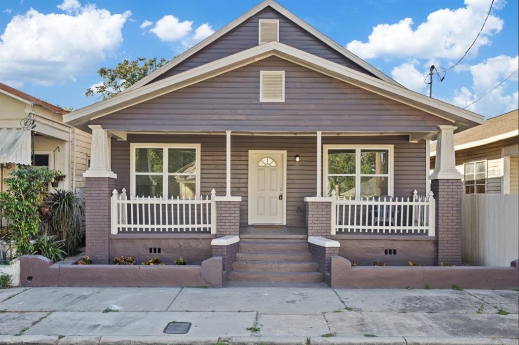 16th St, Tampa, FL 33605