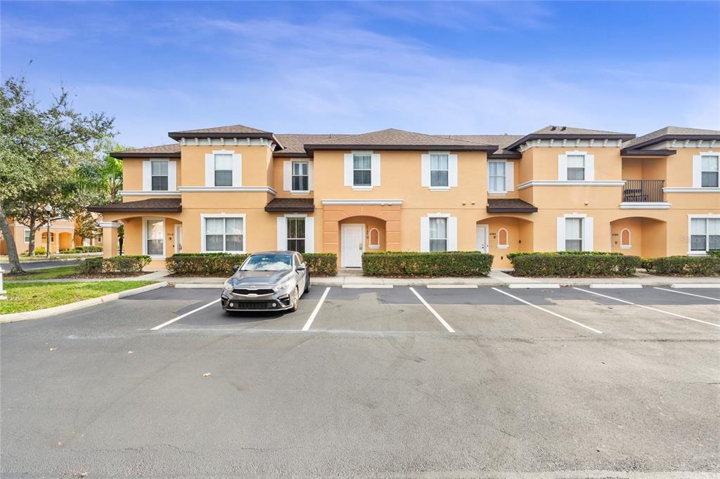 Delorean Dr, Kissimmee, FL 34746