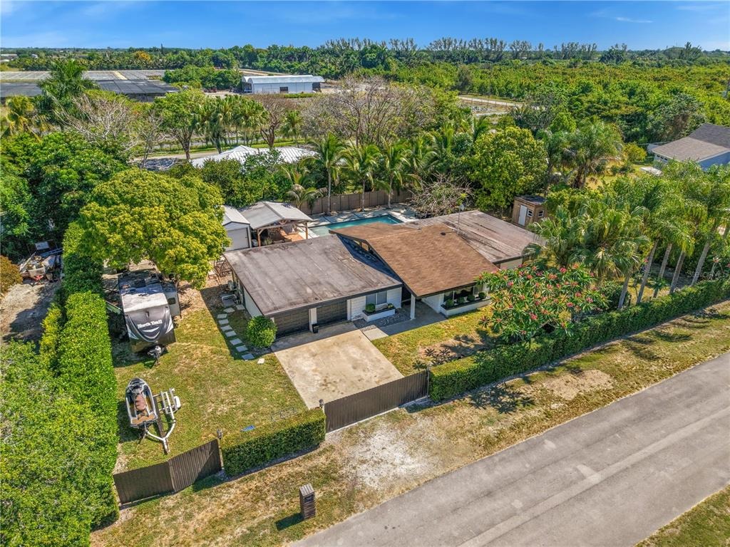 241st Ter, Homestead, FL 33031