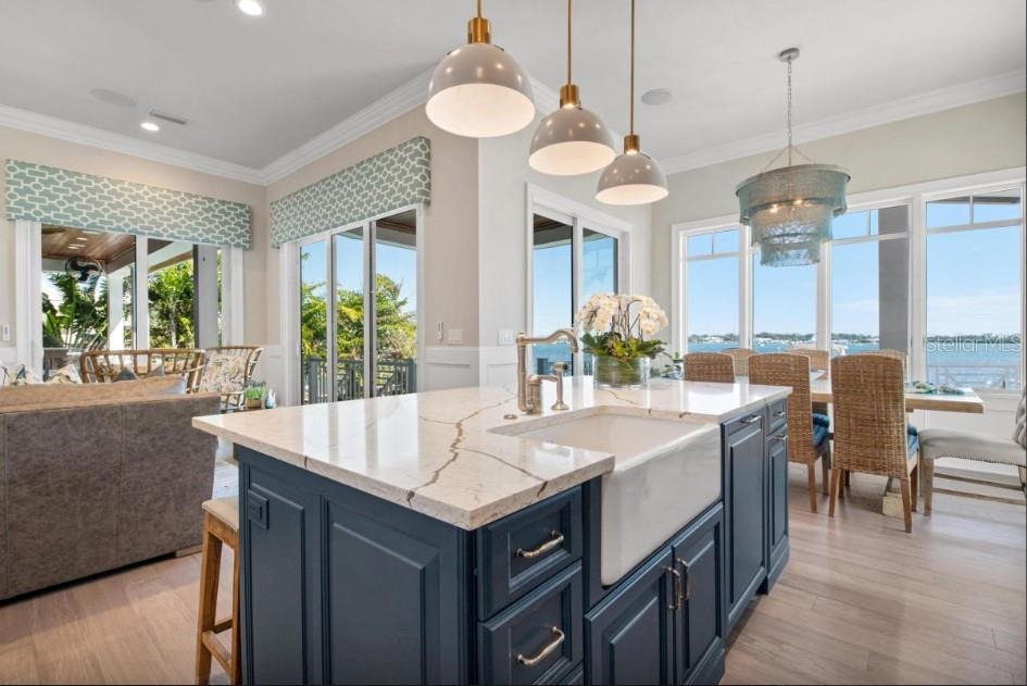 10th St, Bradenton Beach, FL 34217 #1