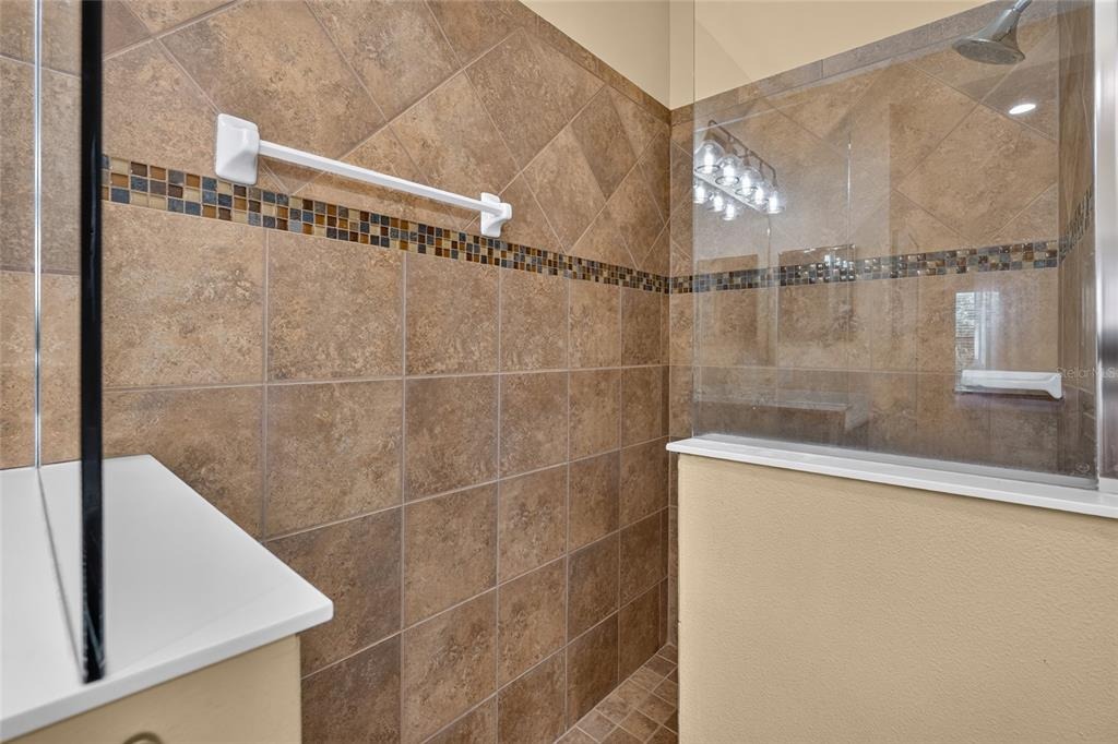 Okaloosa Dr, Venice, FL 34293
