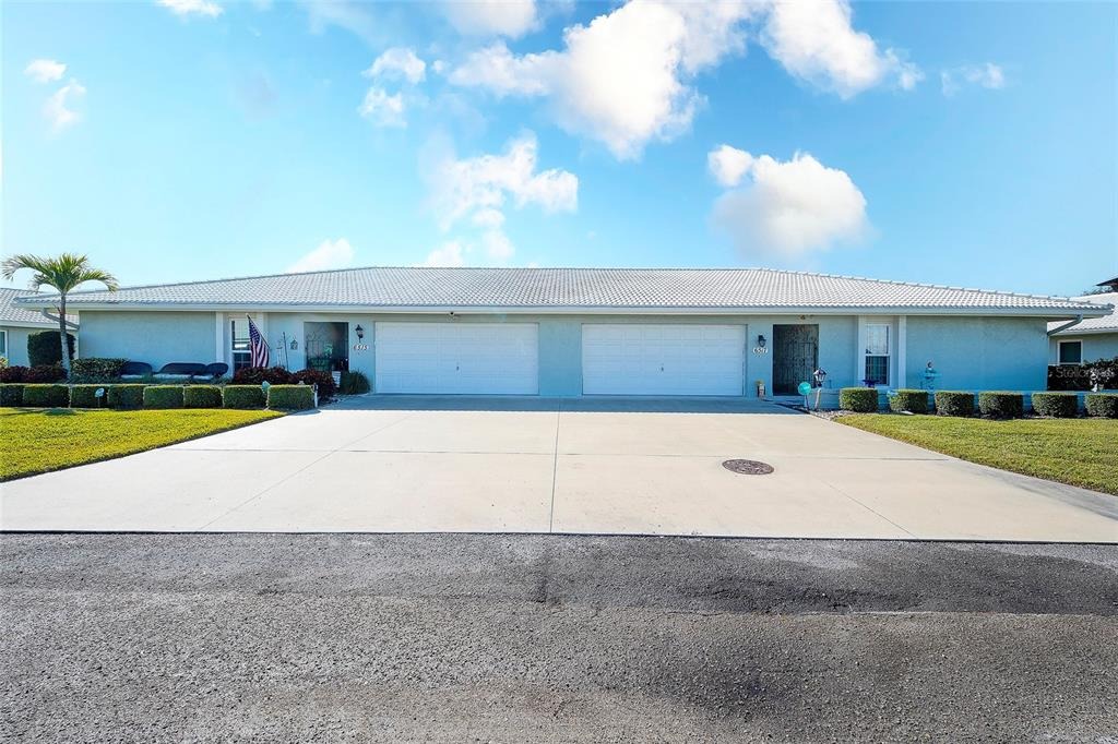 10th Ave, Bradenton, FL 34209