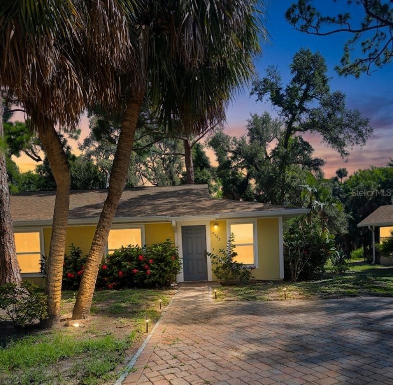 Summerwind Dr, Sarasota, FL 34234