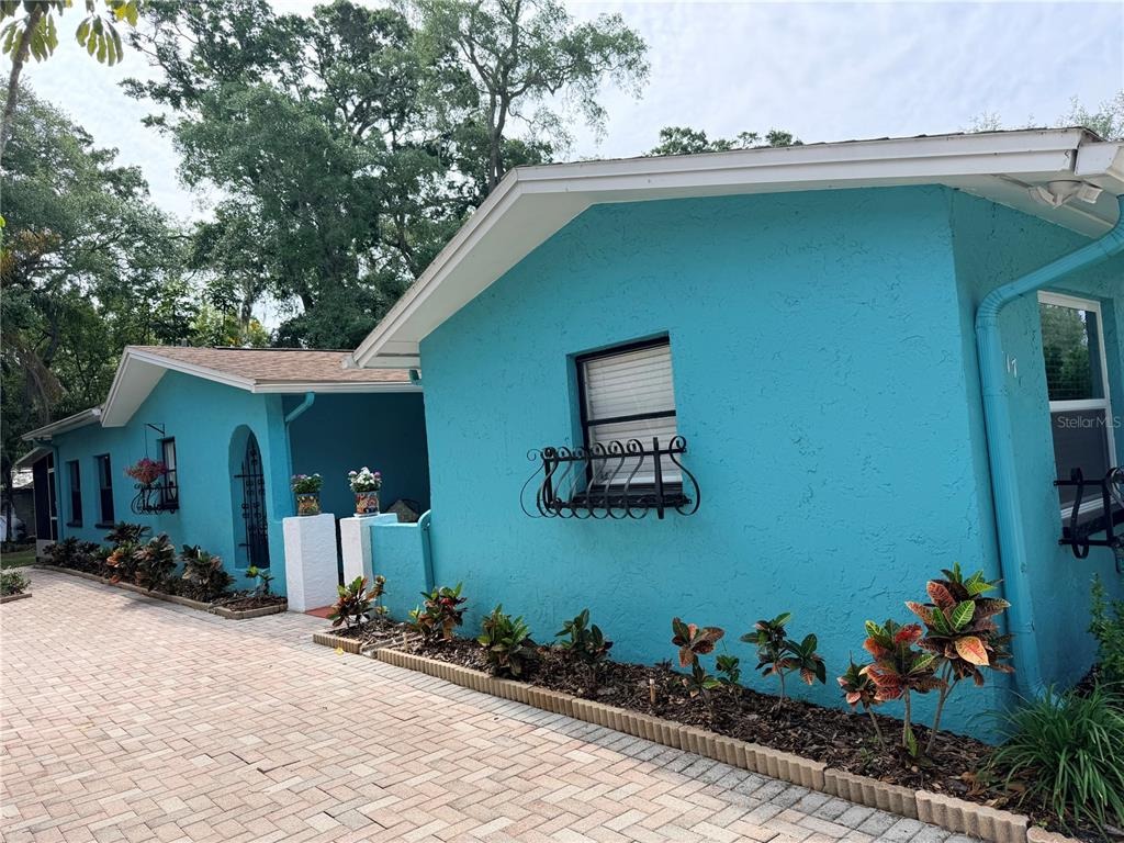 Carolina Ave, Tarpon Springs, FL 34689