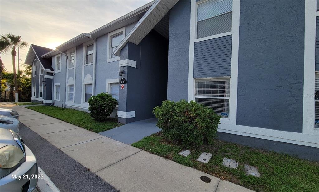 Pershing Pointe Pl, Orlando, FL 32822