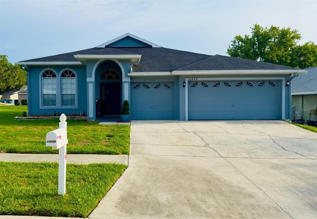 Welby Ct, Zephyrhills, FL 33541