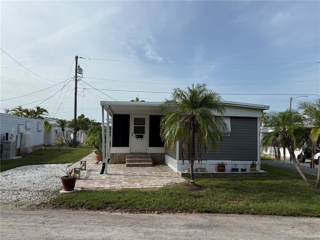 Gulf Dr, Bradenton Beach, FL 34217