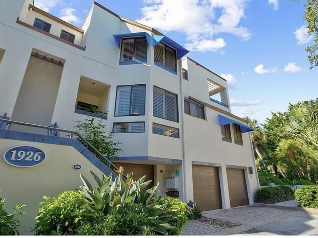 Harbourside Dr, Longboat Key, FL 34228