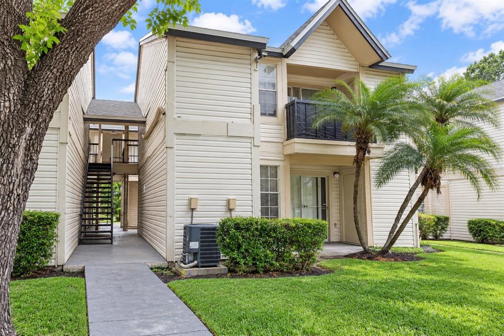 Lake Atriums Cir, Orlando, FL 32839