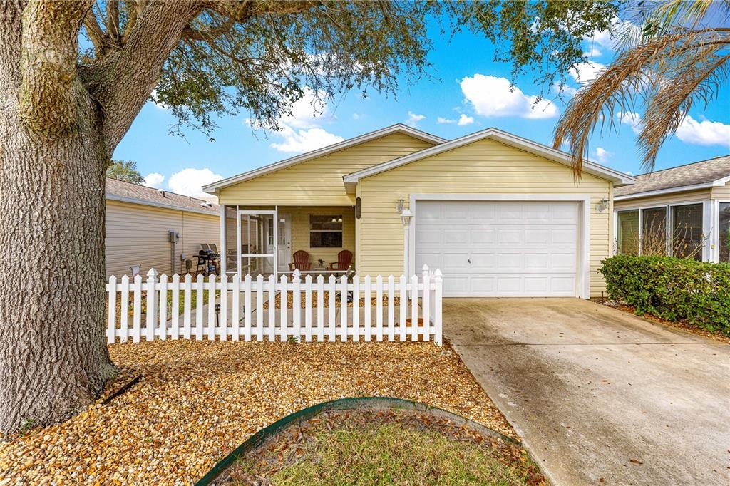 94th Sunnybrook Cir, The Villages, FL 32162