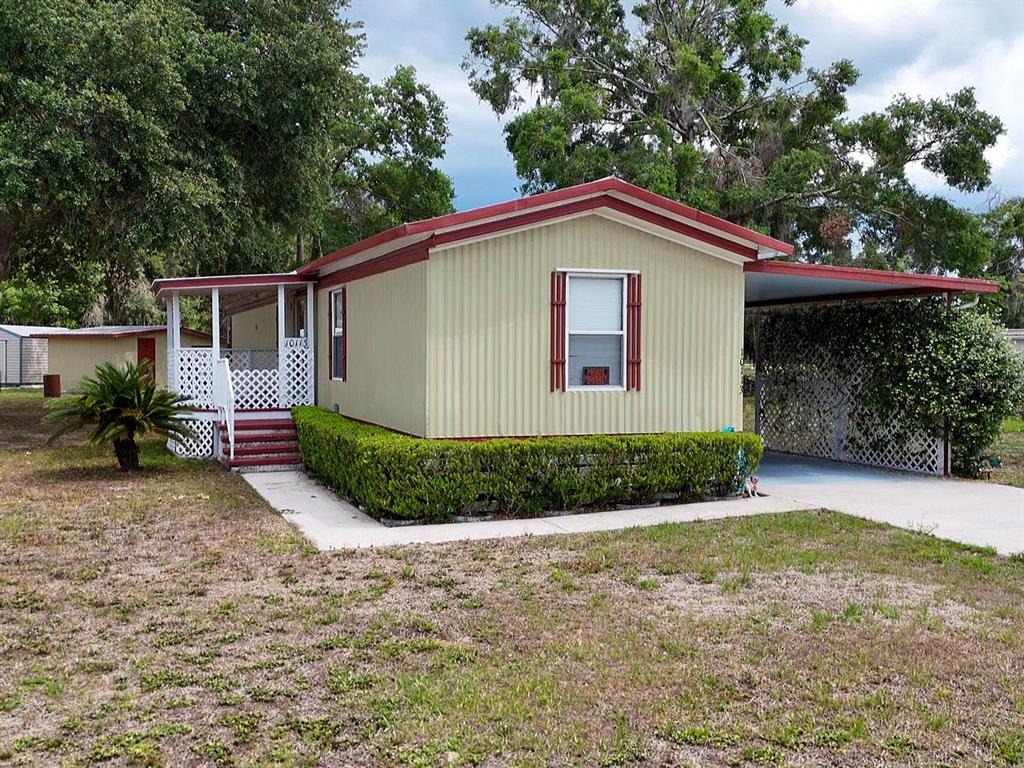24th Dr, Webster, FL 33597