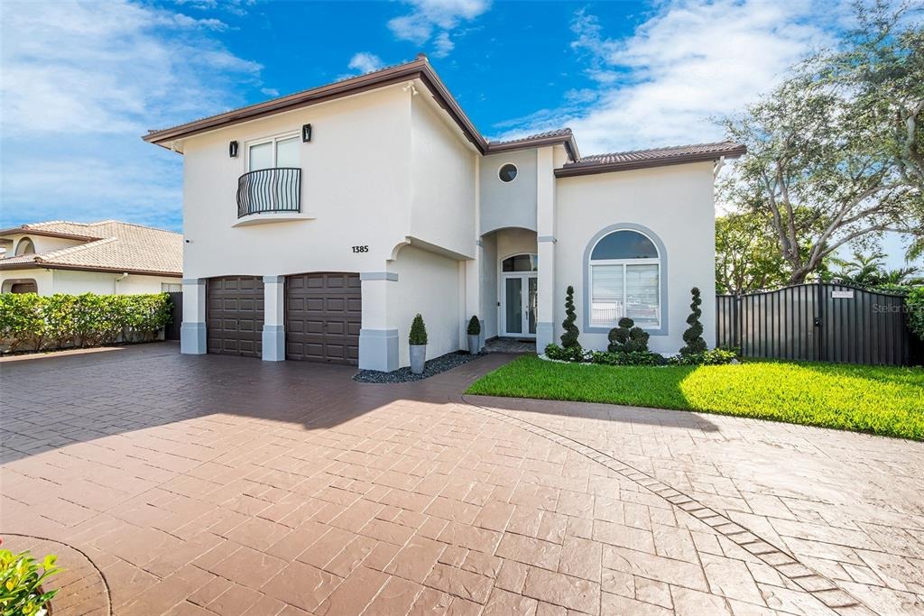 143rd Ct, Miami, FL 33184