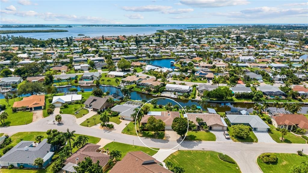 Coral Lake Dr, Bradenton, FL 34210