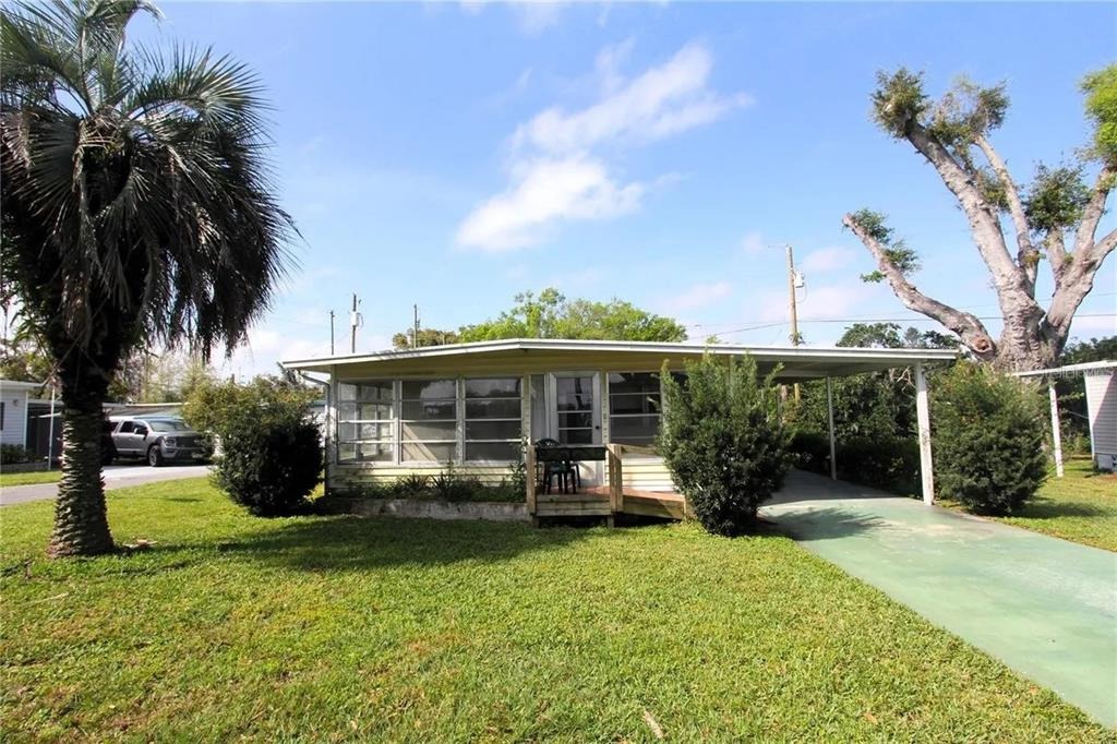 Ridgewood Dr, Zephyrhills, FL 33542
