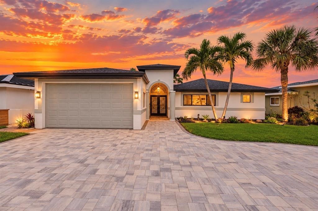 Bayside Dr, Clearwater Beach, FL 33767