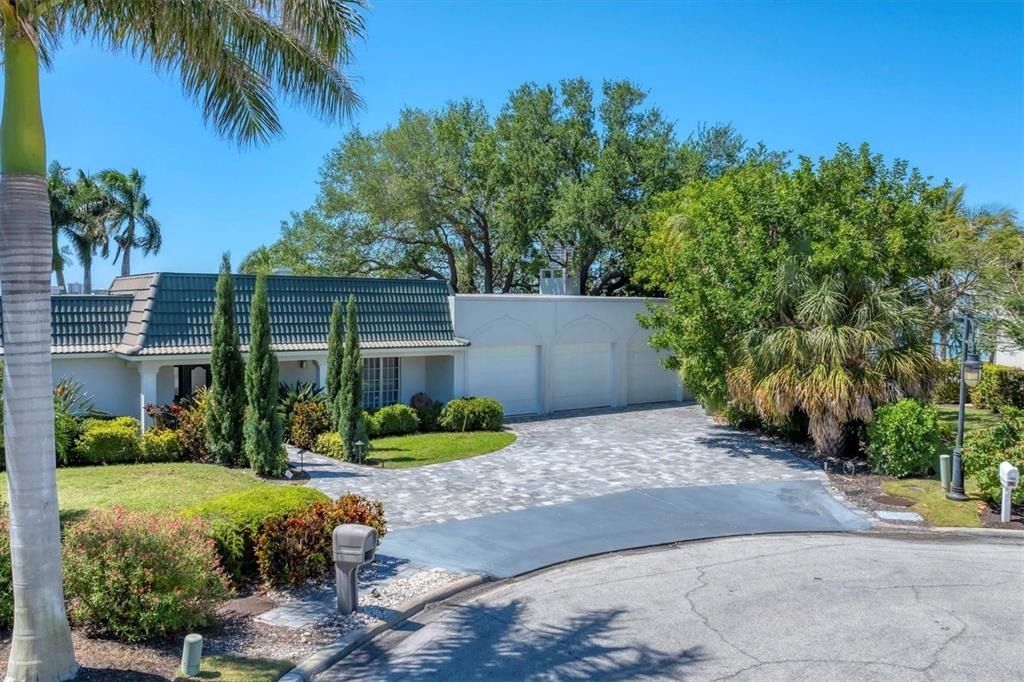 Seagull Ln, Sarasota, FL 34236 #1