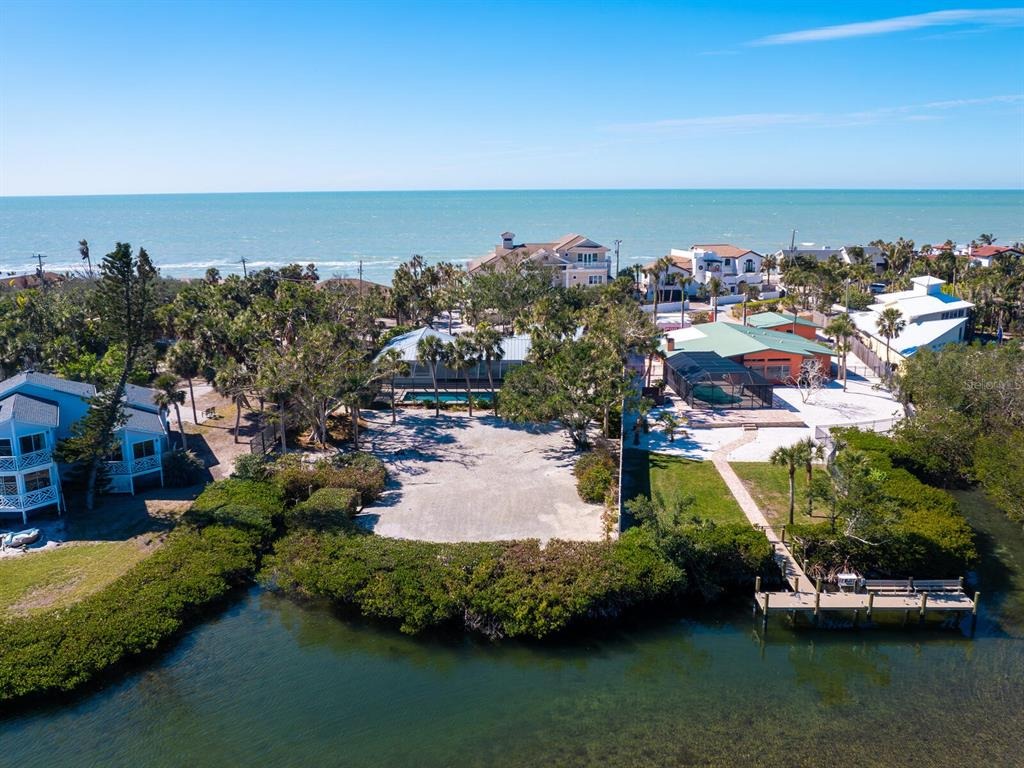 Casey Key Rd, Osprey, FL 34229