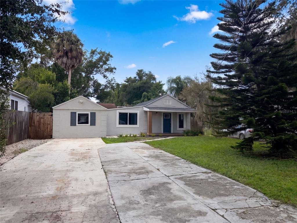 Hiawatha St, Tampa, FL 33604