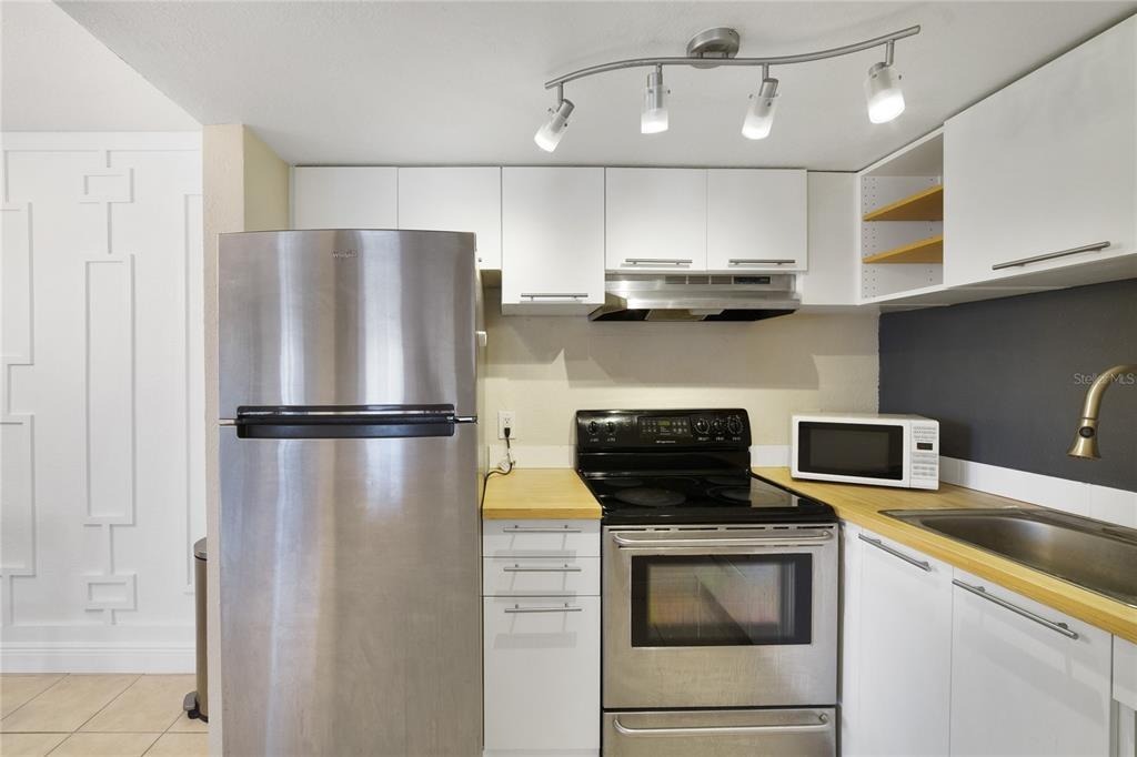 Alafaya Trl, Orlando, FL 32826 #1