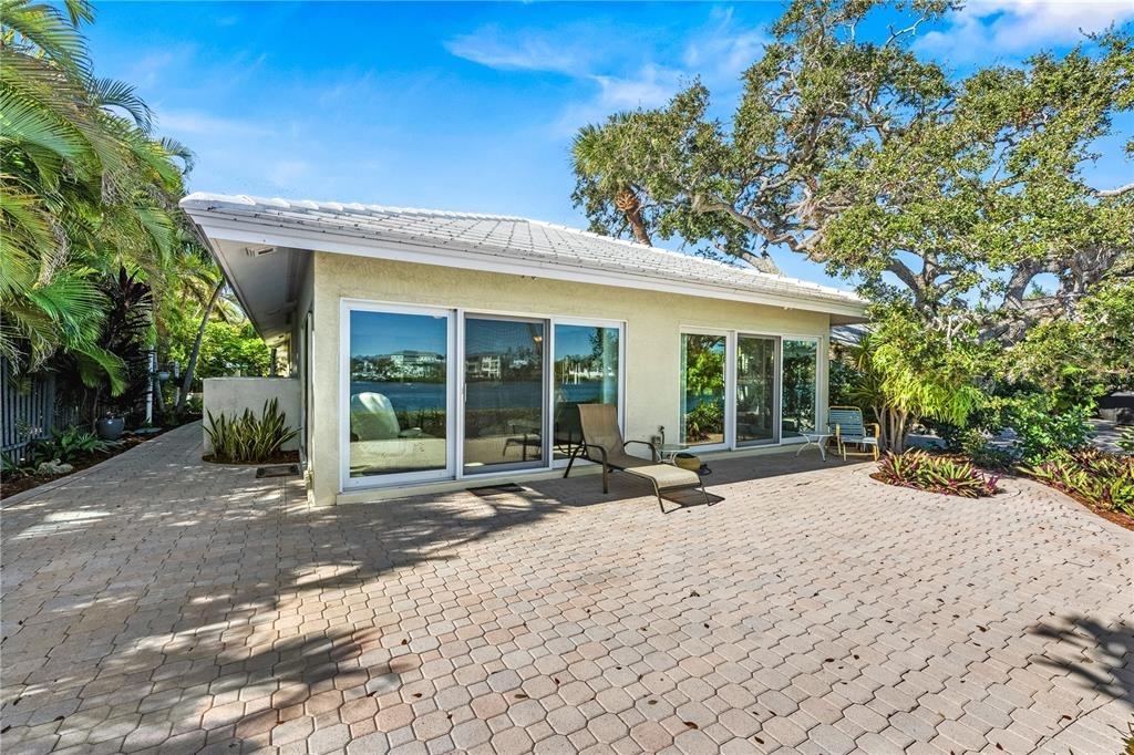 Moonmist Dr, Sarasota, FL 34242 #1
