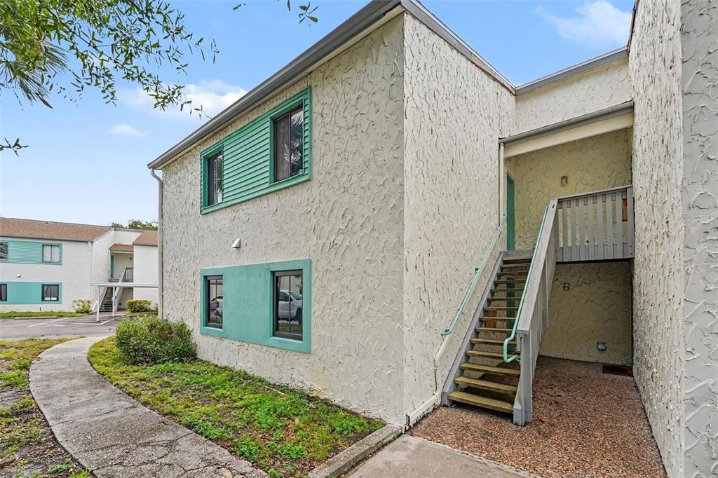 7th Ln, Saint Petersburg, FL 33716