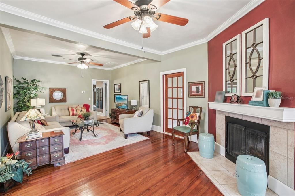32nd Ave, Saint Petersburg, FL 33704 #1