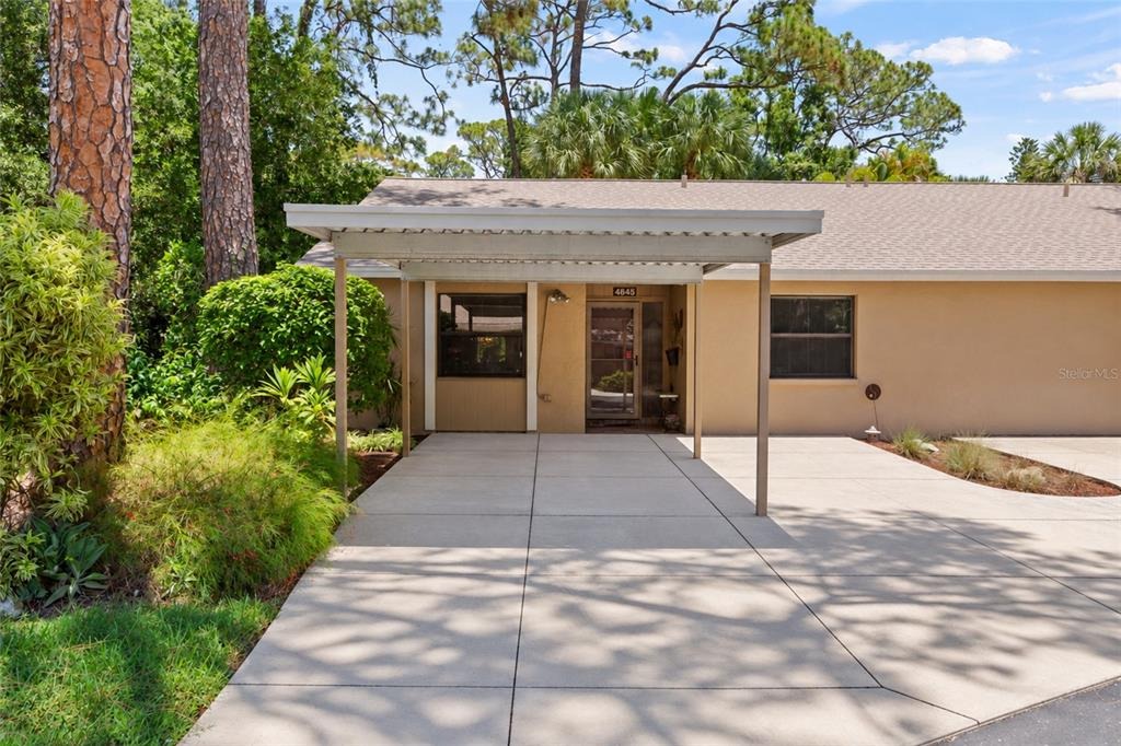 Village Gardens Dr, Sarasota, FL 34234