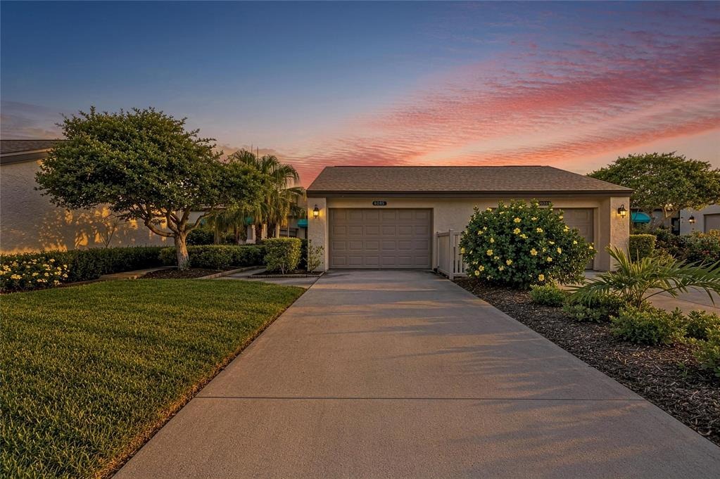 Clubside Dr, Sarasota, FL 34243