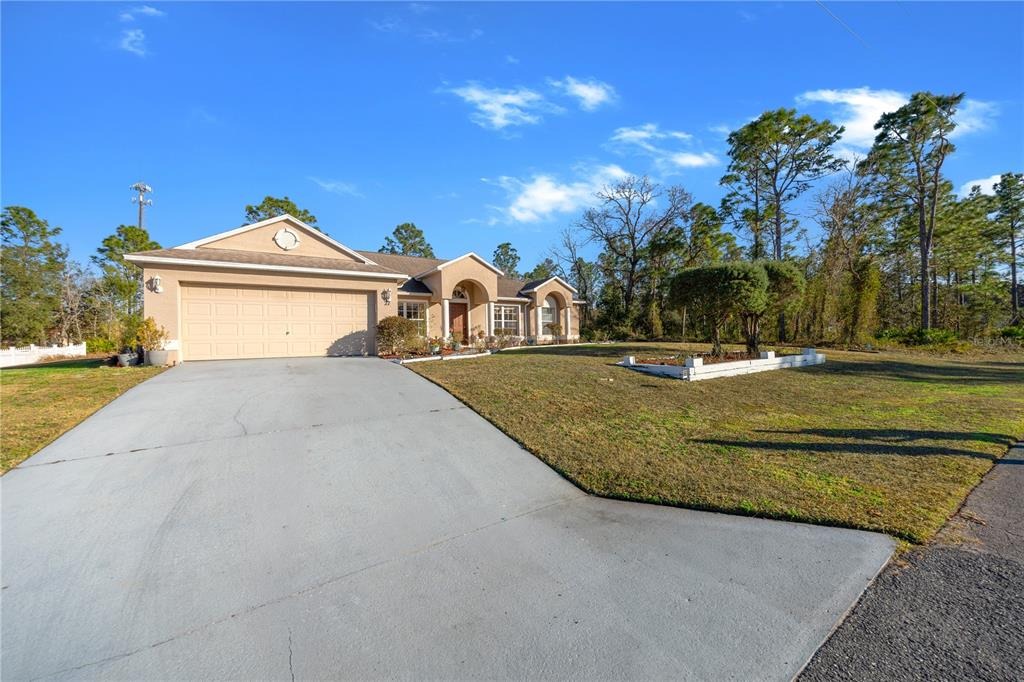 Vinca St, Homosassa, FL 34446 #1