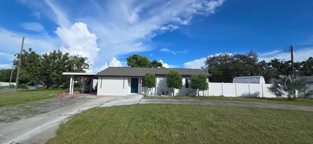 Wallace Ave, Tampa, FL 33611