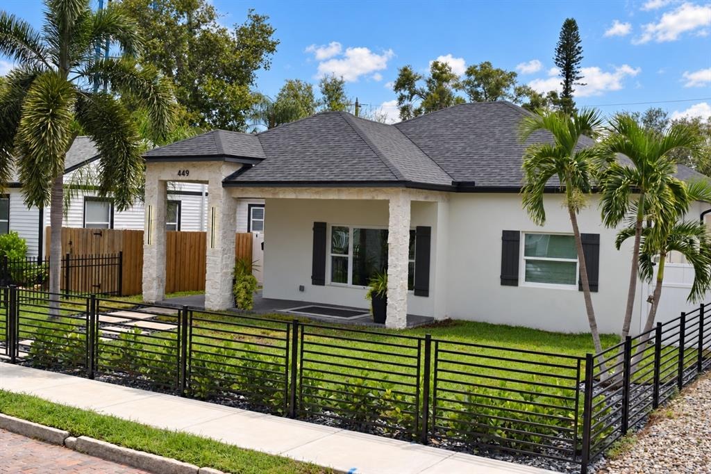 12th Ave, Saint Petersburg, FL 33701