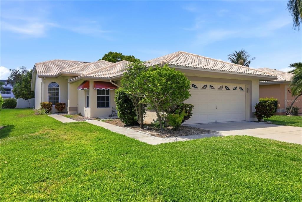 Dundee Dr, Bradenton, FL 34210