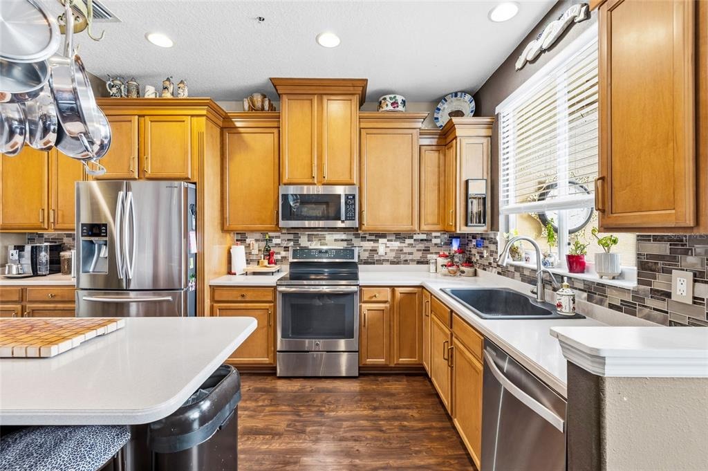 Spinnaker Cove Ln, Tampa, FL 33615 #1