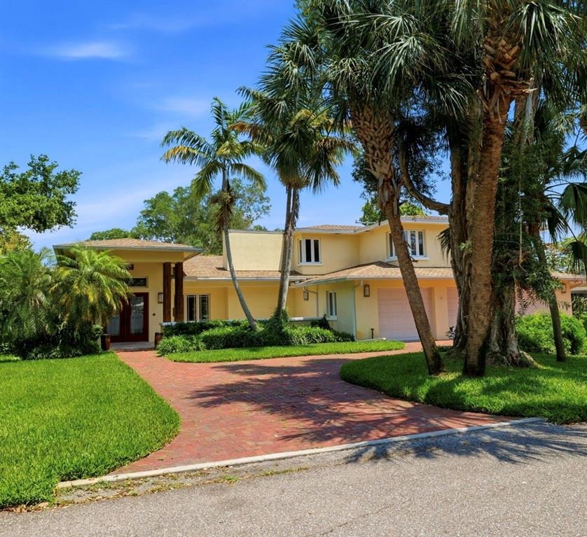 2nd St, Saint Petersburg, FL 33705