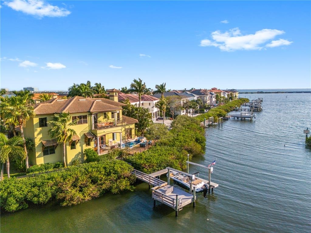 Causeway Vista Dr, Tampa, FL 33615