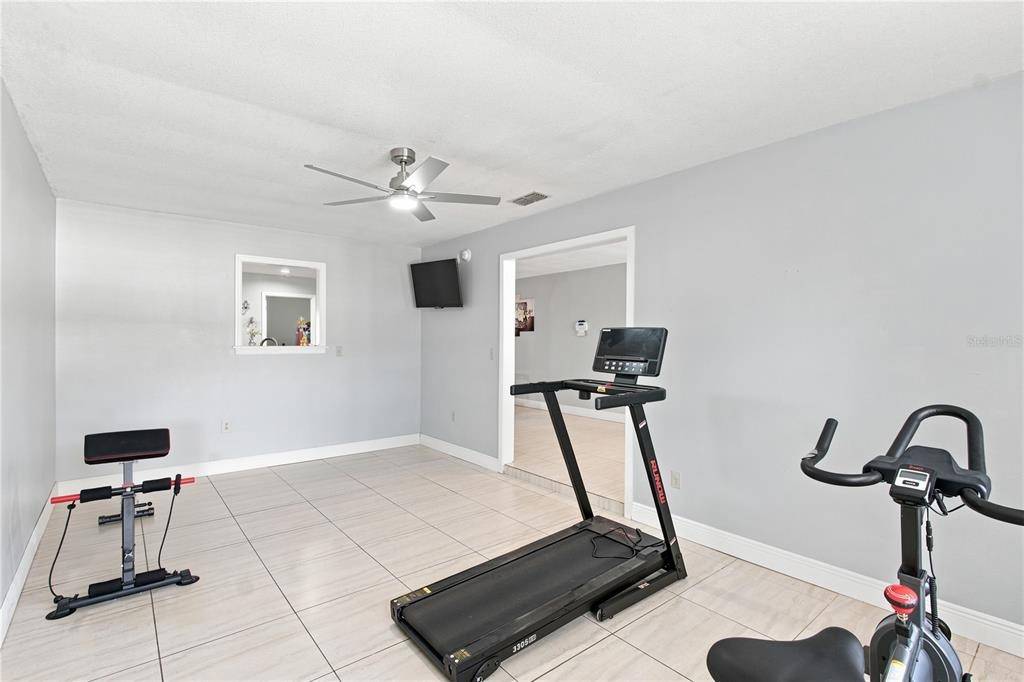 Manhattan Ave, Tampa, FL 33614 #1