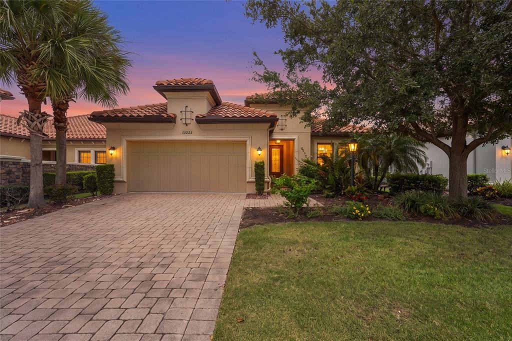 Palermo Dr, Bradenton, FL 34211