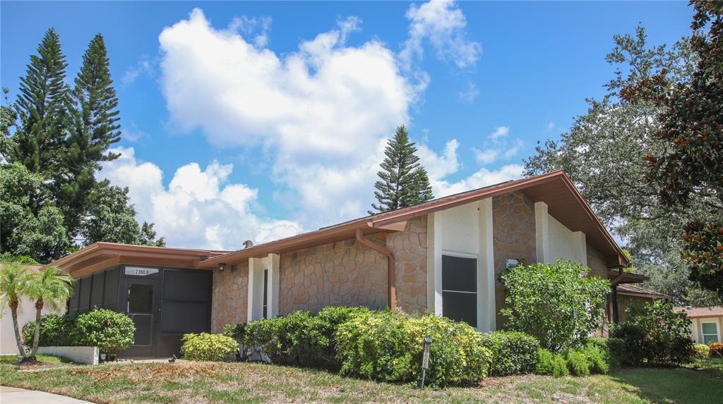 Shelly Dr, Palm Harbor, FL 34684