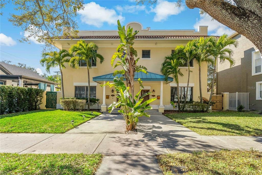 Willow Ave, Tampa, FL 33606